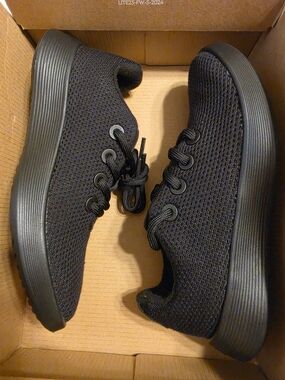 allbirds Women’s Black Knit Slip-On Lace Sneakers